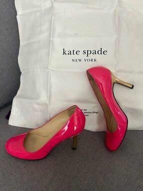 Kate Spade pink patent leather shoes